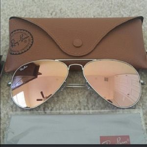 Large Rayban Aviators matte silver rose